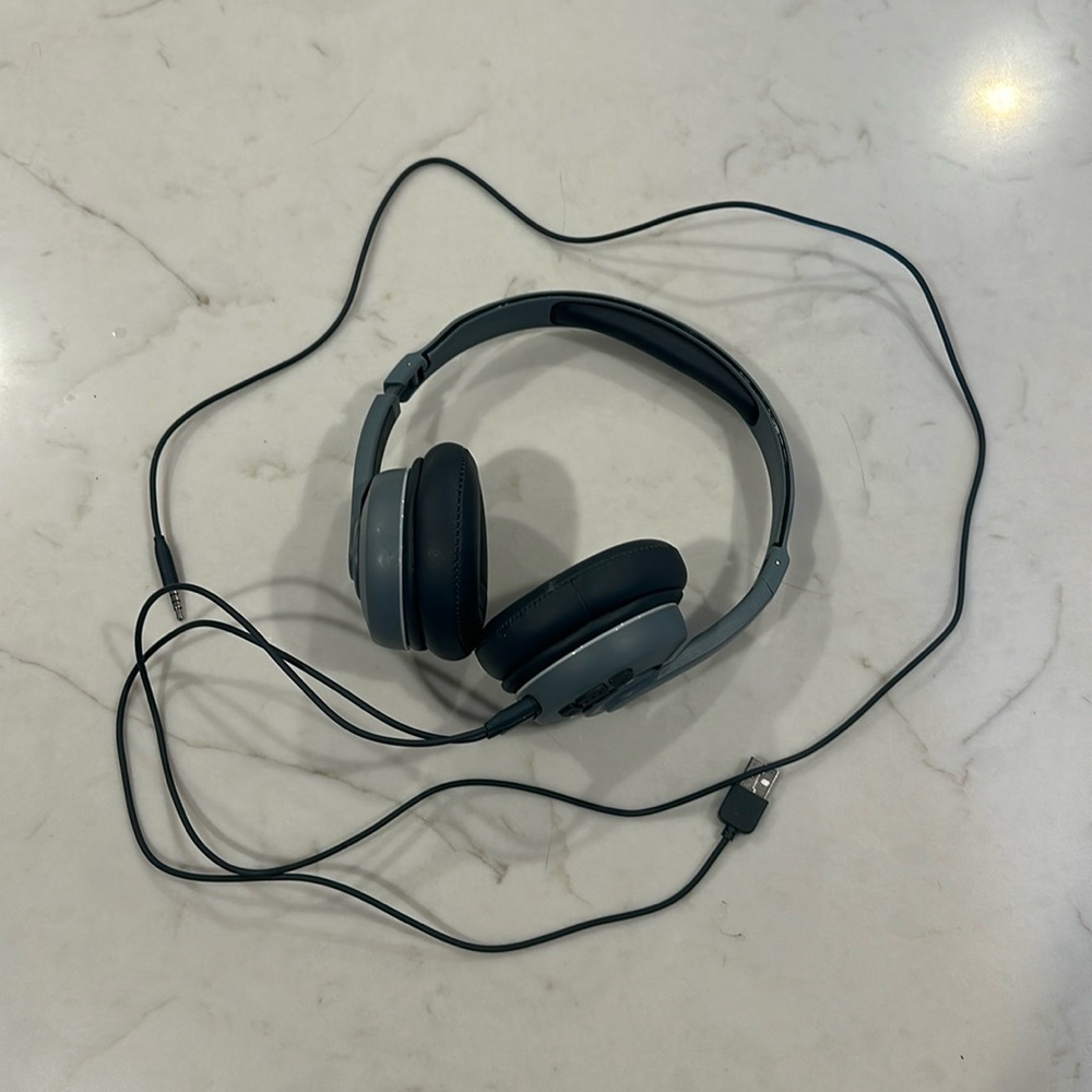 Skull Candy headphones